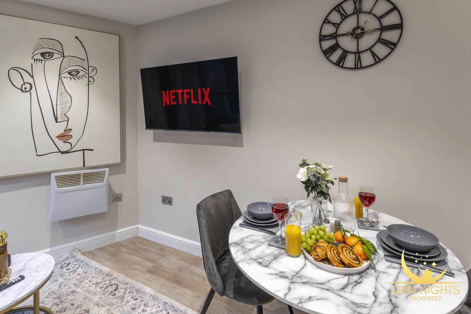 Modern 1-Bedroom Apartment In Leeds City Centre Sleeps 2 Central Station Bagian luar foto