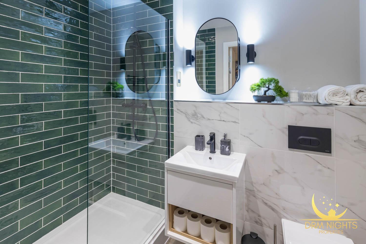 Modern 1-Bedroom Apartment In Leeds City Centre Sleeps 2 Central Station Bagian luar foto