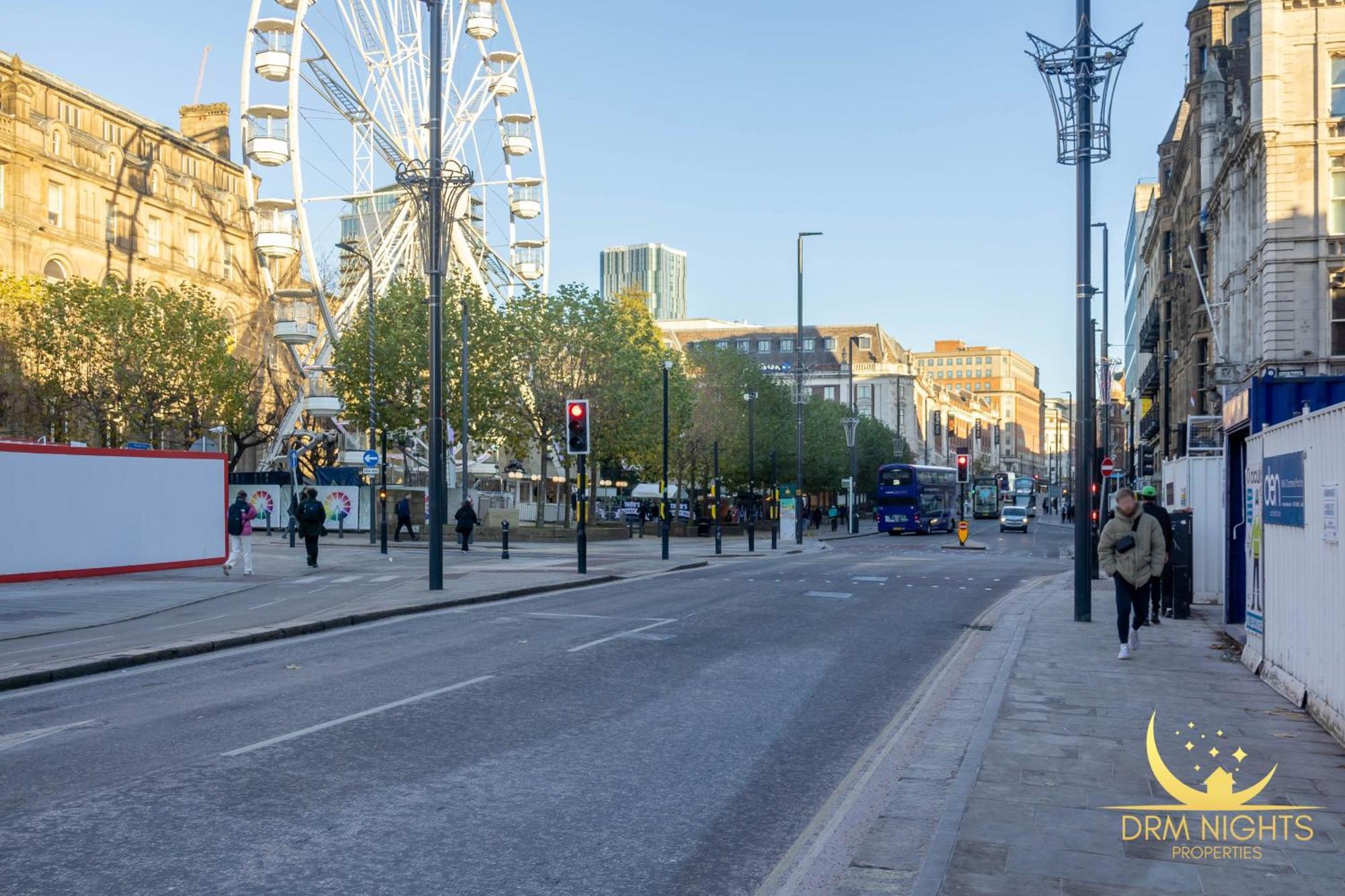 Modern 1-Bedroom Apartment In Leeds City Centre Sleeps 2 Central Station Bagian luar foto